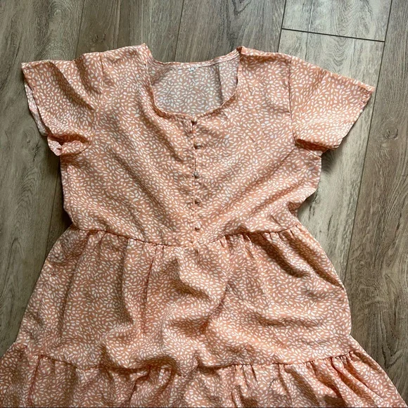 Flowy Summer Dress - Picture 2 of 3